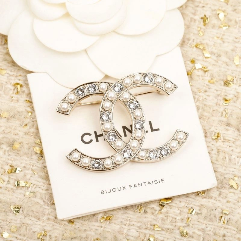 Classic Chxnxl Brooches 293041