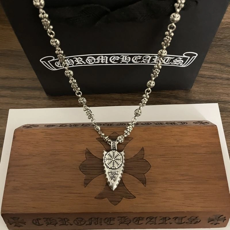 Breathable Chrxmx Hxxrts Necklaces 301256