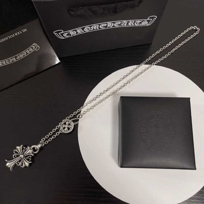 Chrxmx Hxxrts Necklaces Breathable 301248