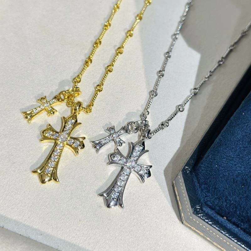 GoAnywhere Chrxmx Hxxrts Necklaces 301245
