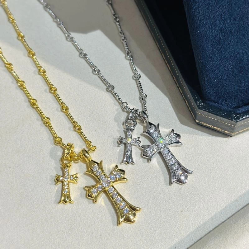 GoAnywhere Chrxmx Hxxrts Necklaces 301245