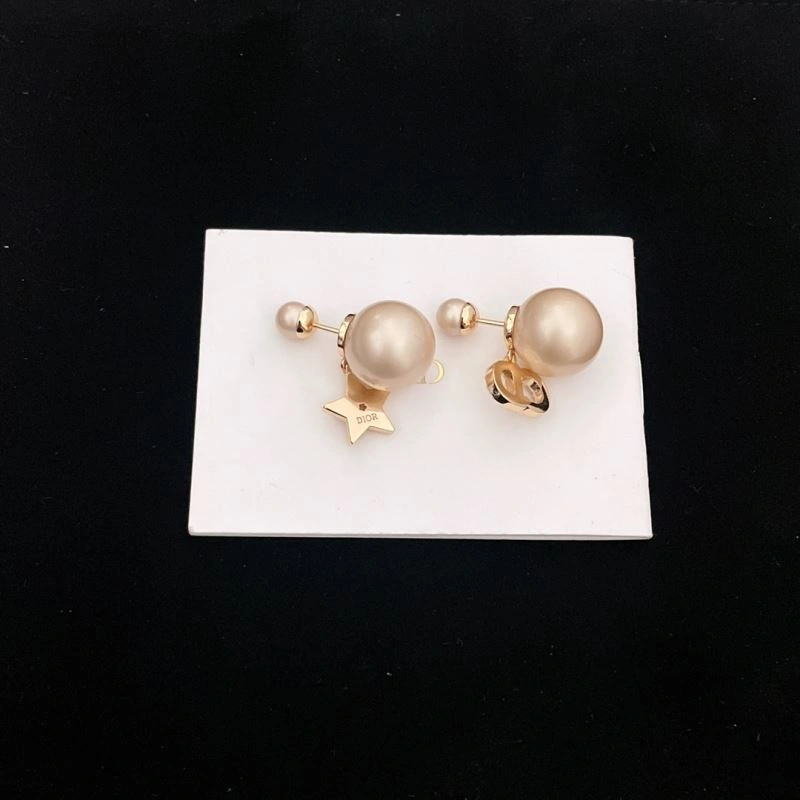 Sophisticated Christian Dxxr Earrings 295437