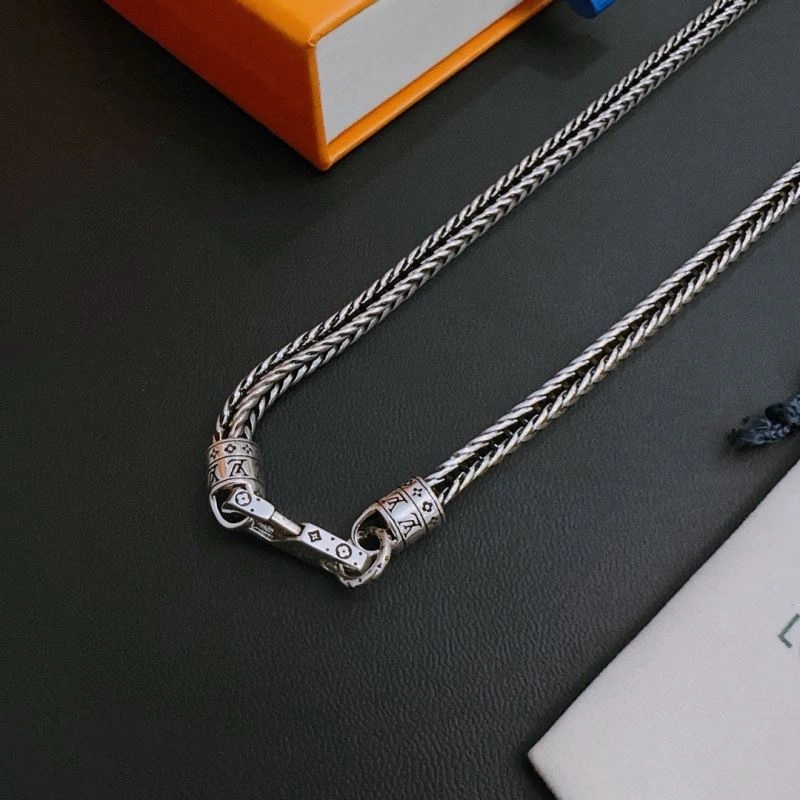 Minimalist LX Necklaces 311595