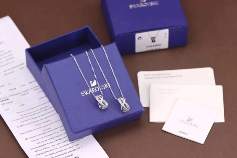 Swxrxvski Necklaces Bold 315256