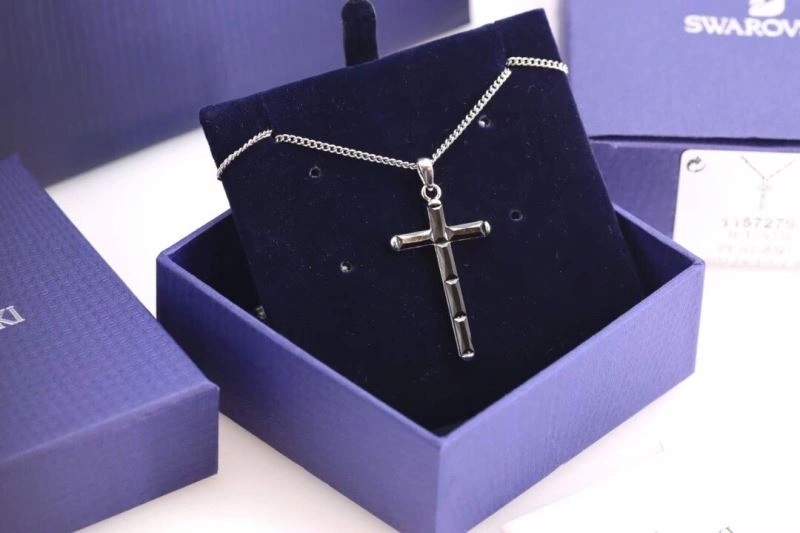 Swxrxvski Necklaces Comfortable 315250