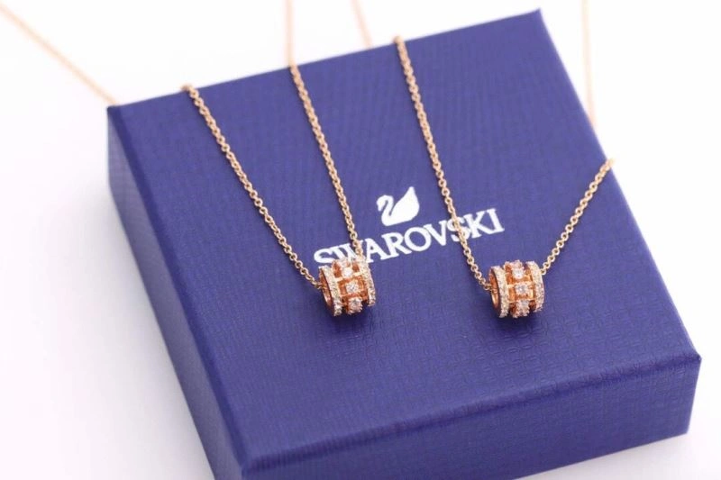 Swxrxvski Necklaces Cozy 315254