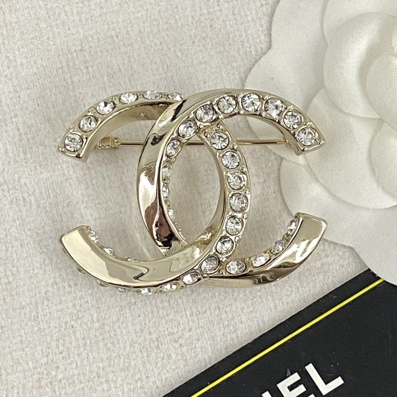 Refined Chxnxl Brooches 293034