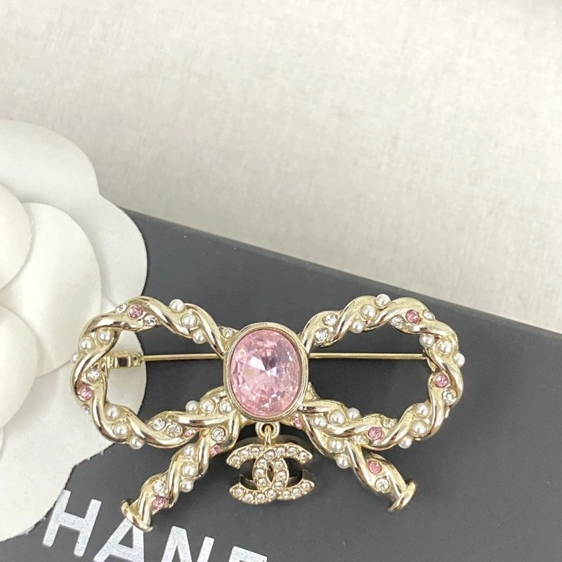 Elegant Chxnxl Brooches 293032