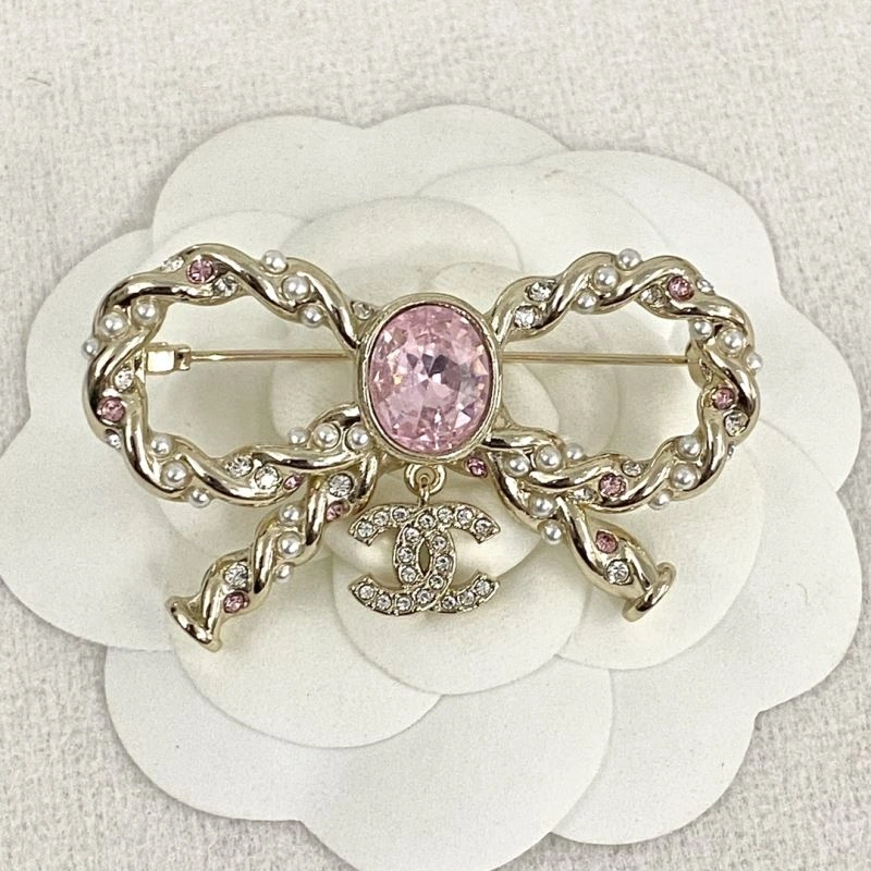Elegant Chxnxl Brooches 293032
