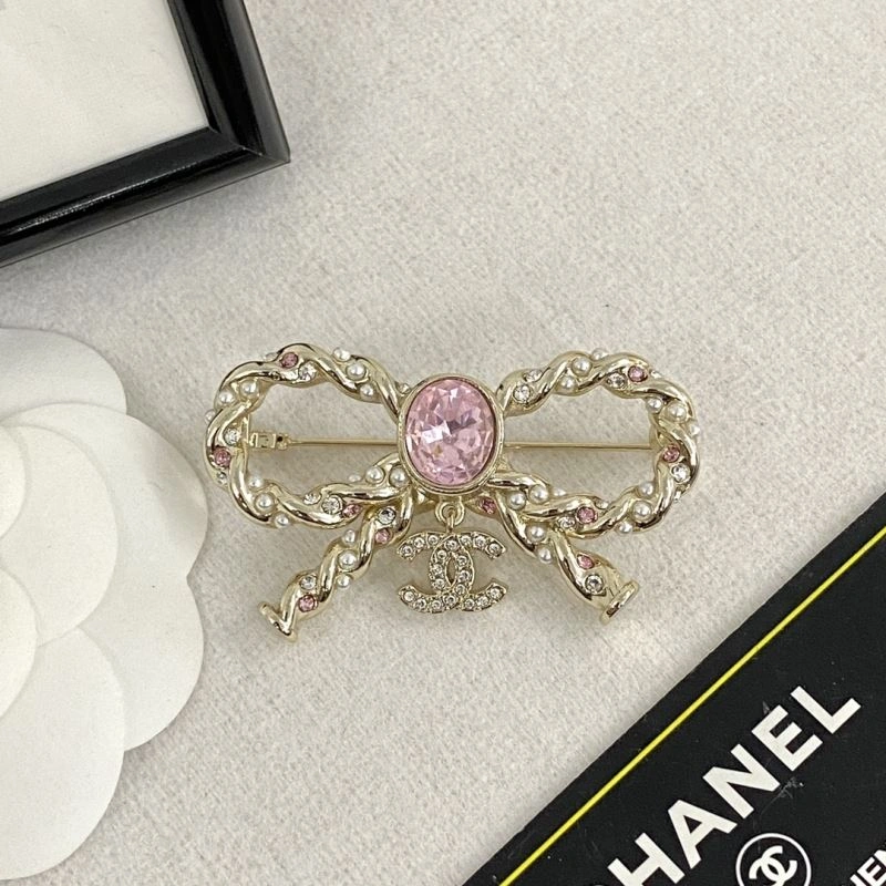 Elegant Chxnxl Brooches 293032