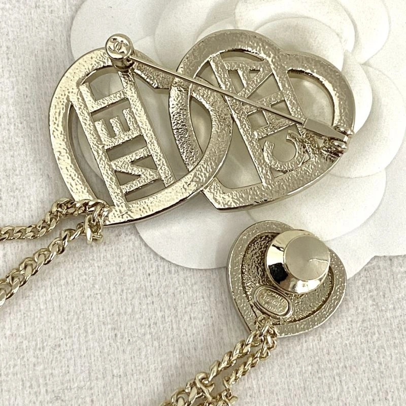 Chxnxl Brooches Cozy 293030