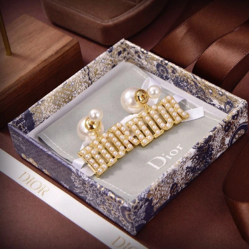Christian Dxxr Earrings HighQuality 295435