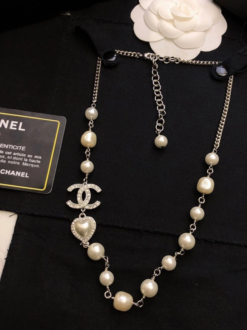 Timeless Chxnxl Brooches 293031