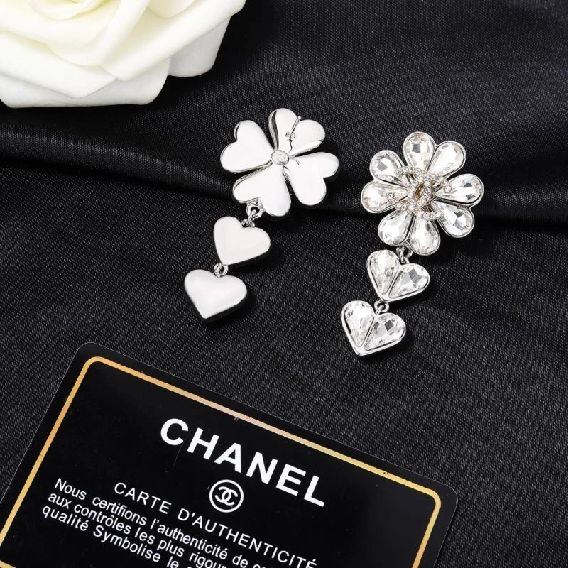 Stylish Chxnxl Earrings 292074