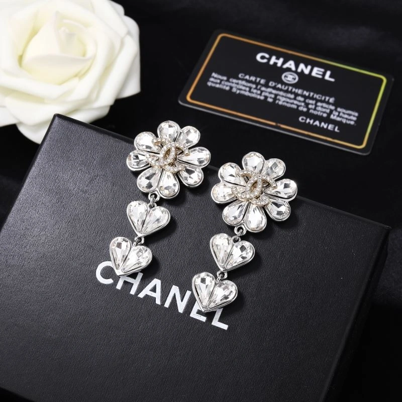 Stylish Chxnxl Earrings 292074