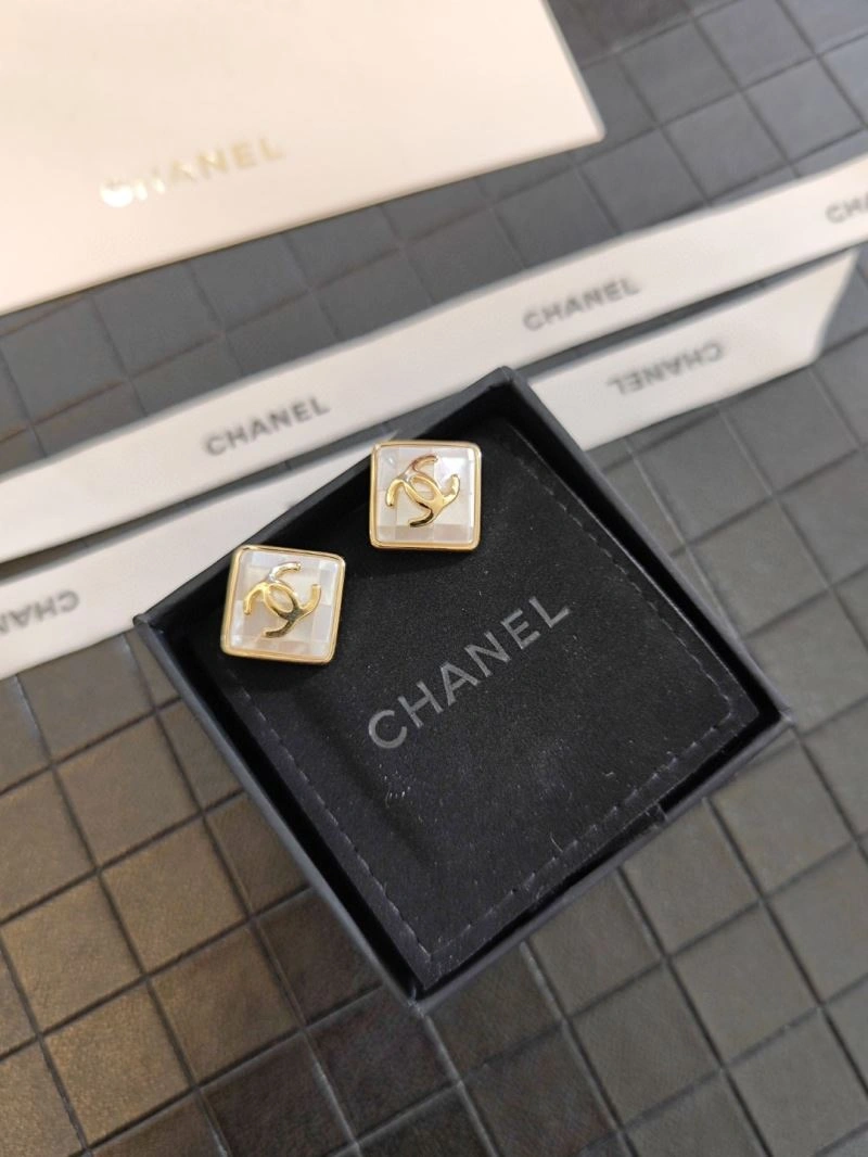 Lightweight Chxnxl Earrings 292064