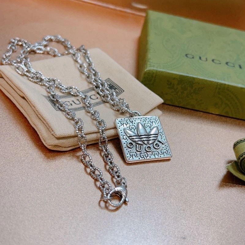 Gxccx Necklaces Elegant 306797