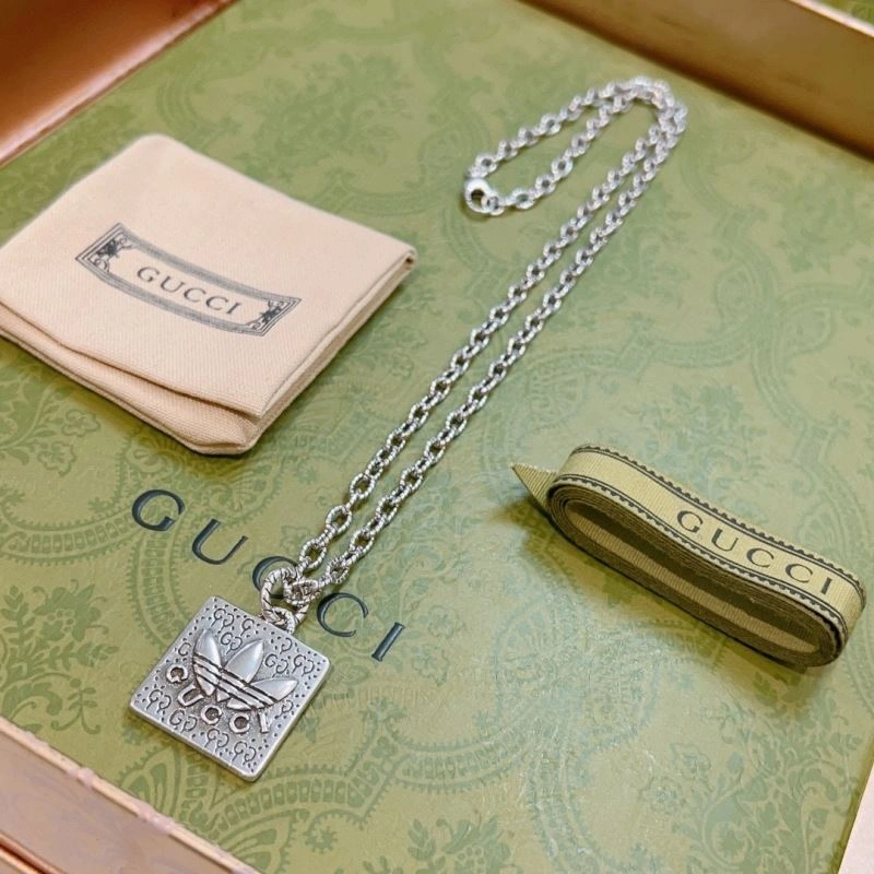 Gxccx Necklaces Elegant 306797