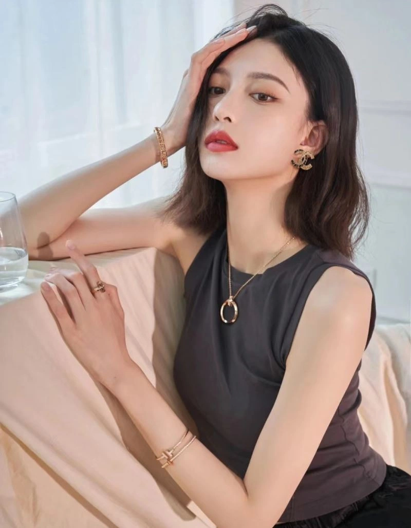 Chxnxl Earrings ModernLook 292060