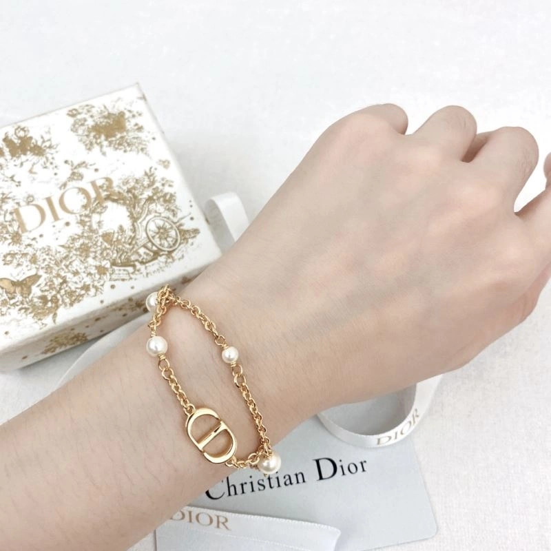 Christian Dxxr Bracelets Trendy 295548