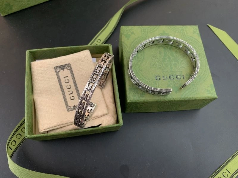 Vibrant Gxccx Bracelets 307355