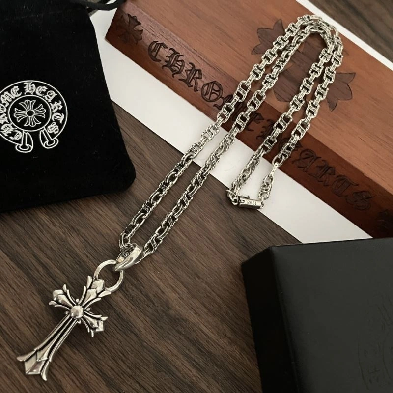 Comfortable Chrxmx Hxxrts Necklaces 301225