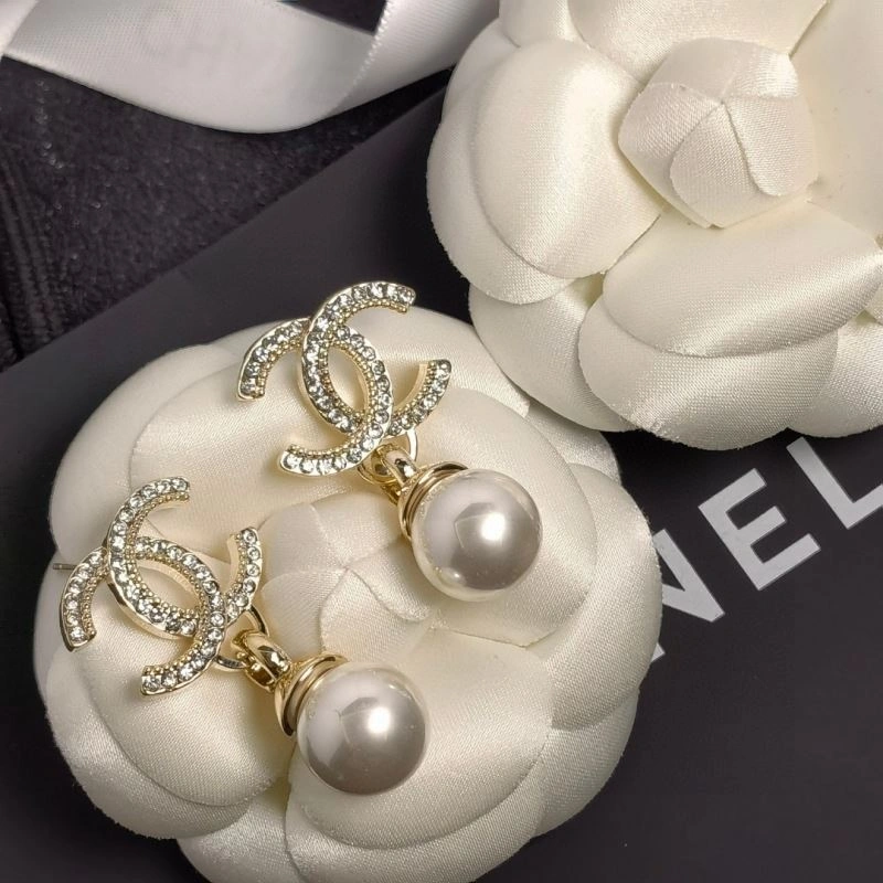 Compact Chxnxl Earrings 292040