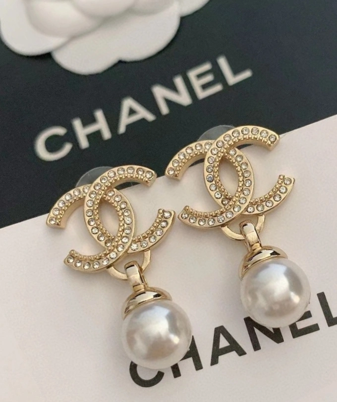Compact Chxnxl Earrings 292040