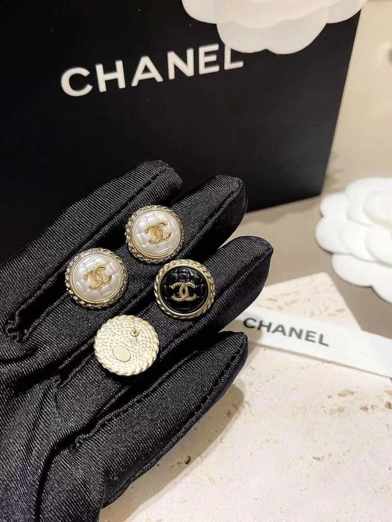 Sophisticated Chxnxl Earrings 292044