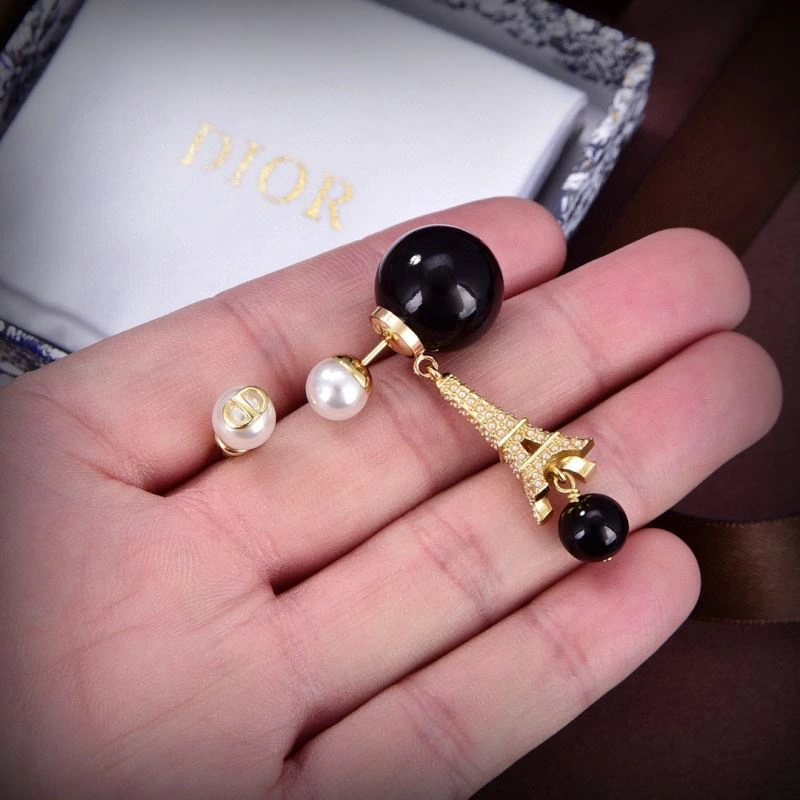 Refined Christian Dxxr Earrings 295431