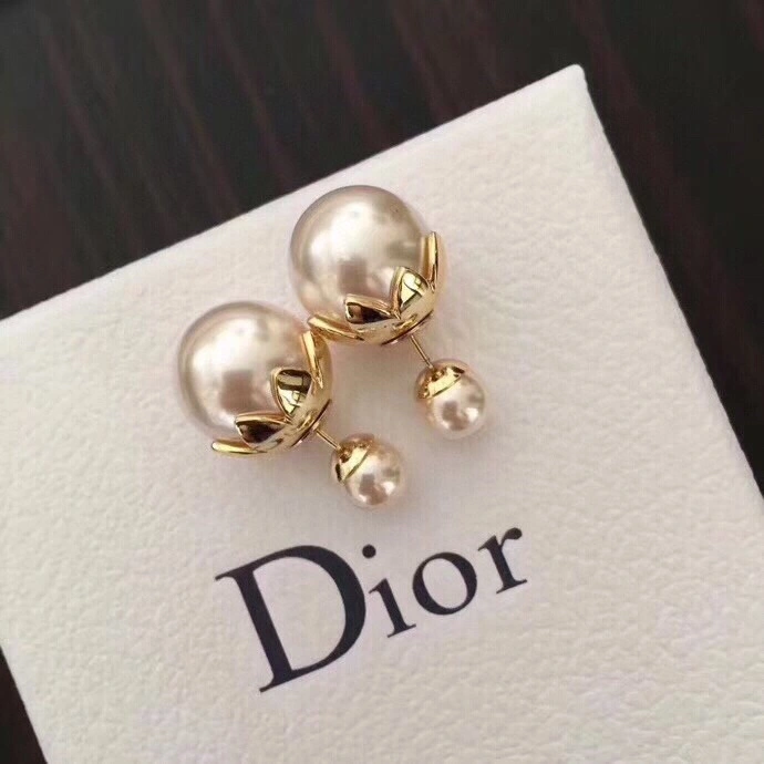 Durable Christian Dxxr Earrings 295429