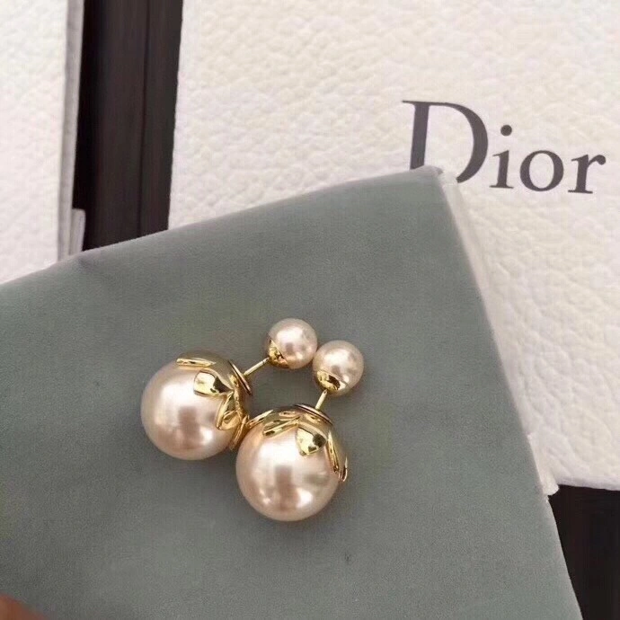 Durable Christian Dxxr Earrings 295429