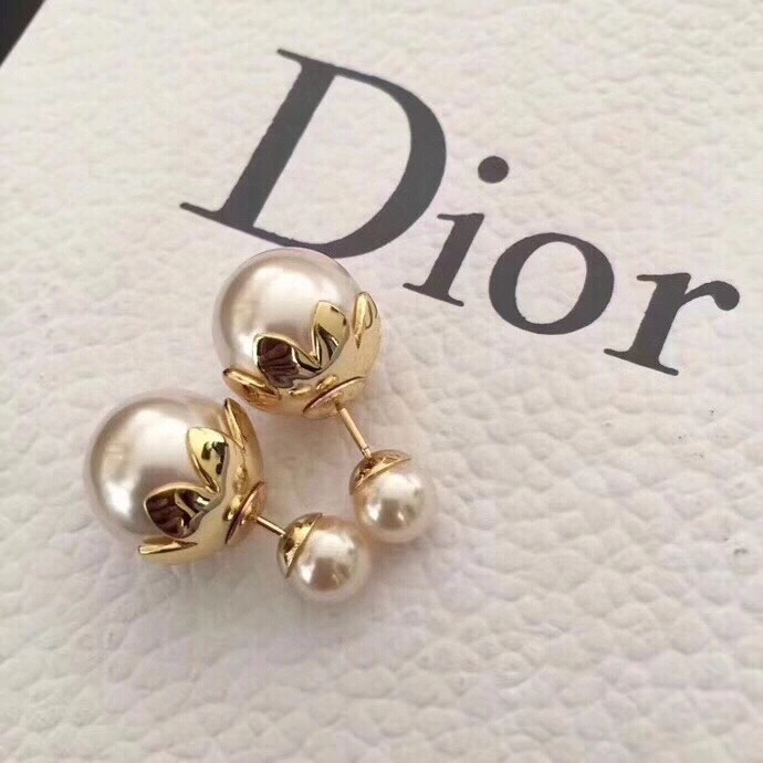 Durable Christian Dxxr Earrings 295429