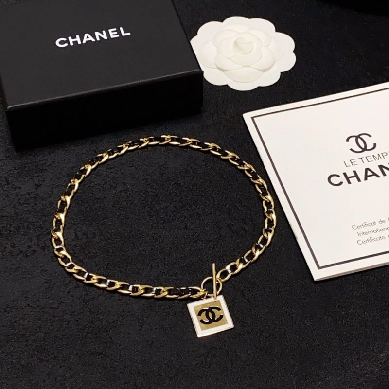 Trendy Chxnxl Brooches 293016