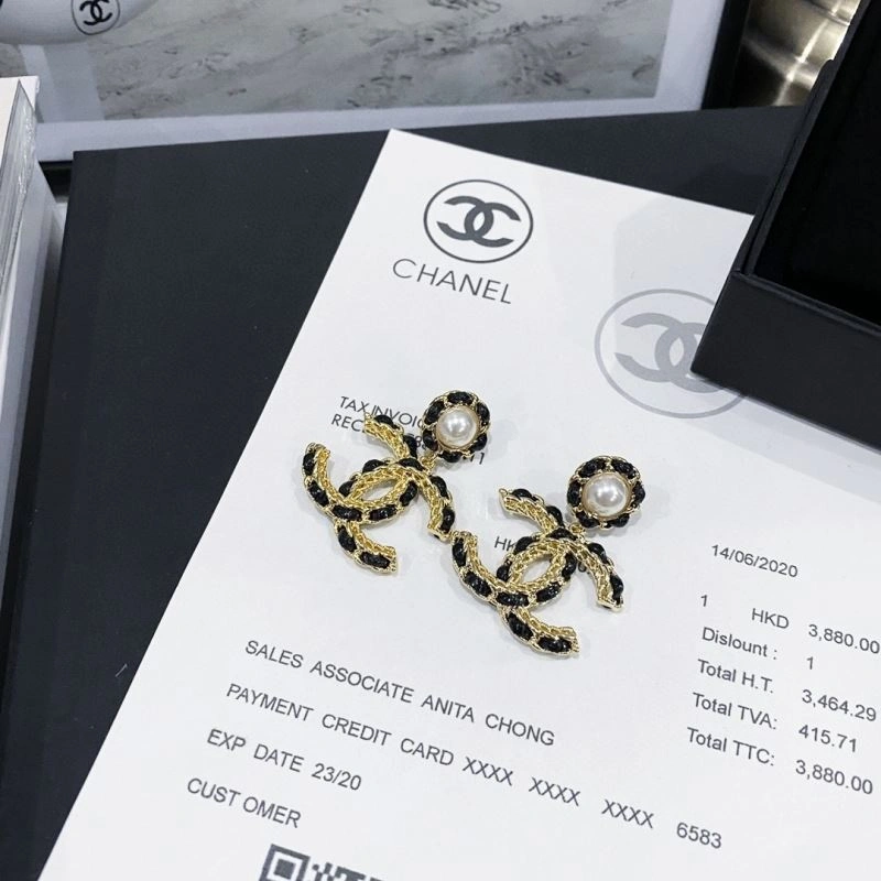 Cozy Chxnxl Earrings 292015