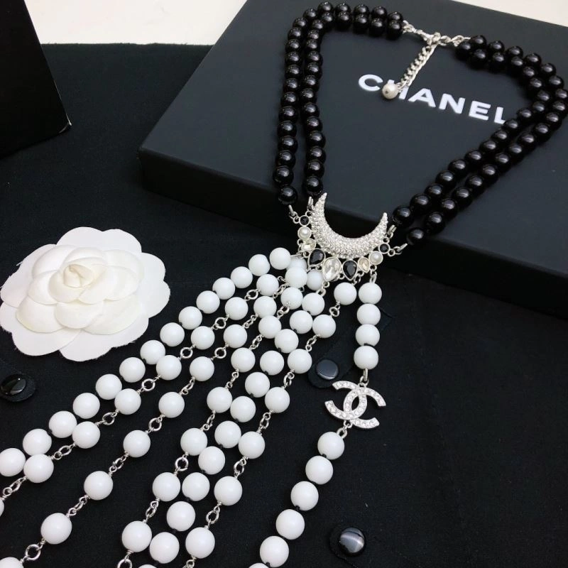 NewStyle Chxnxl Brooches 293018