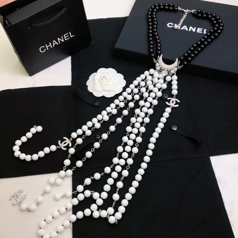NewStyle Chxnxl Brooches 293018