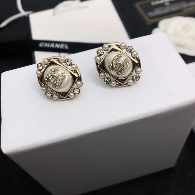 Elegant Chxnxl Earrings 292008