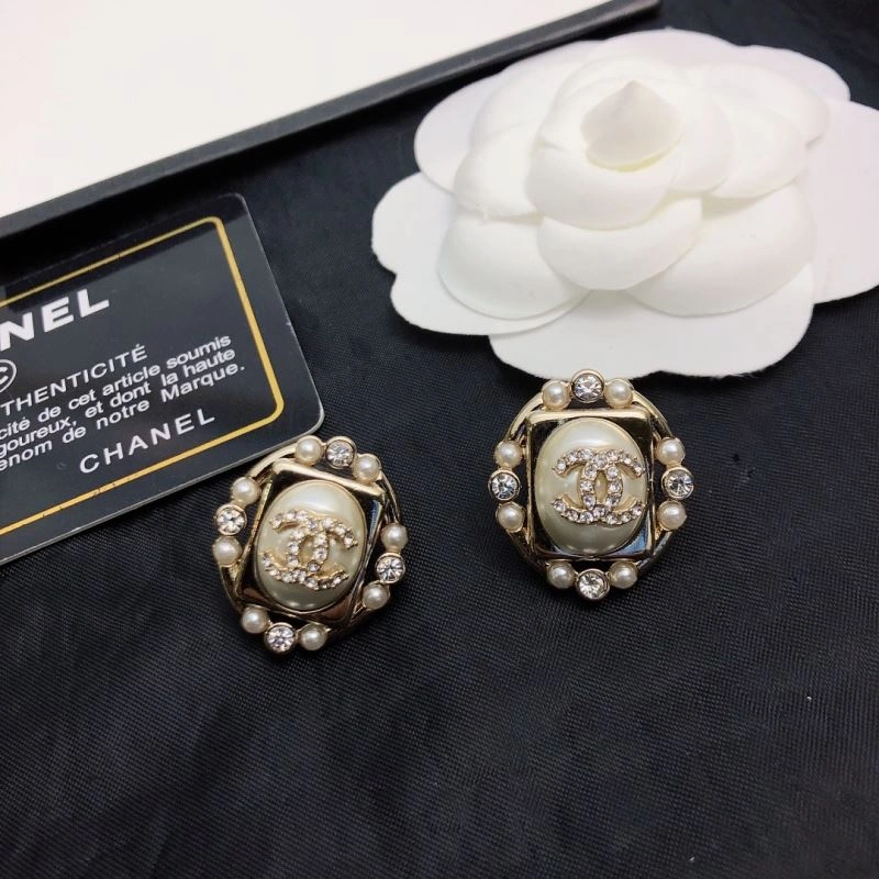 Elegant Chxnxl Earrings 292008