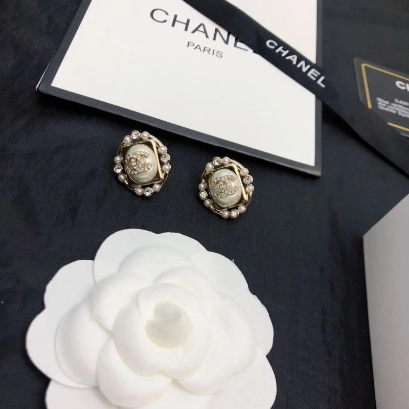 Elegant Chxnxl Earrings 292008