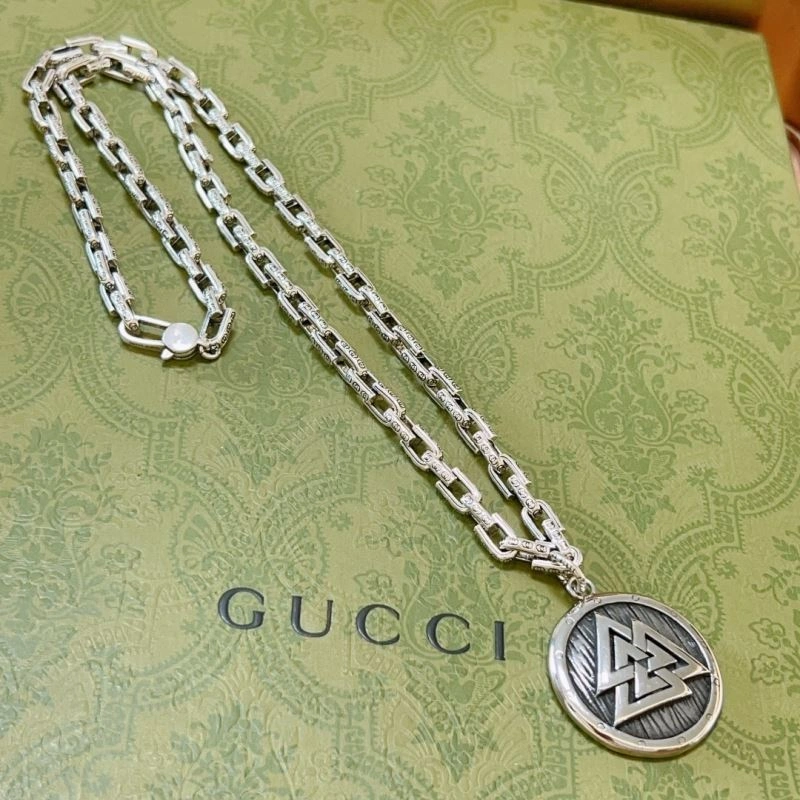 Vibrant Gxccx Necklaces 306778
