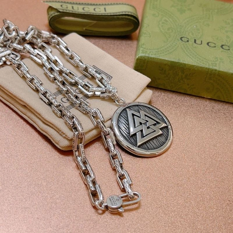 Vibrant Gxccx Necklaces 306778