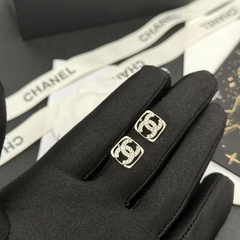 Unique Chxnxl Earrings 292002