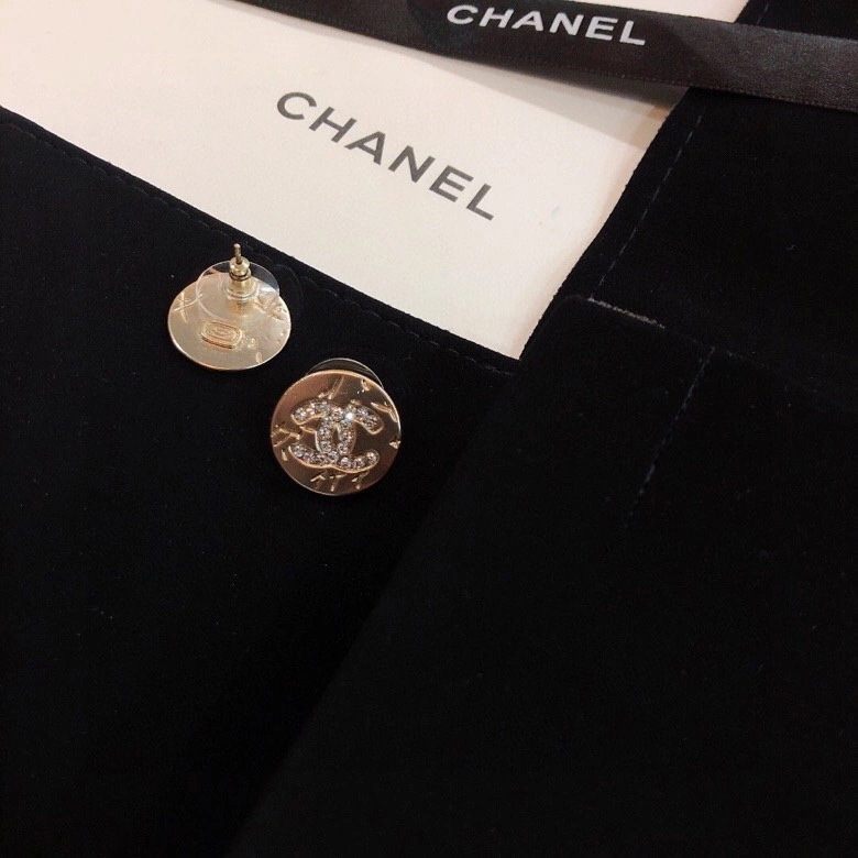 Comfortable Chxnxl Earrings 291981
