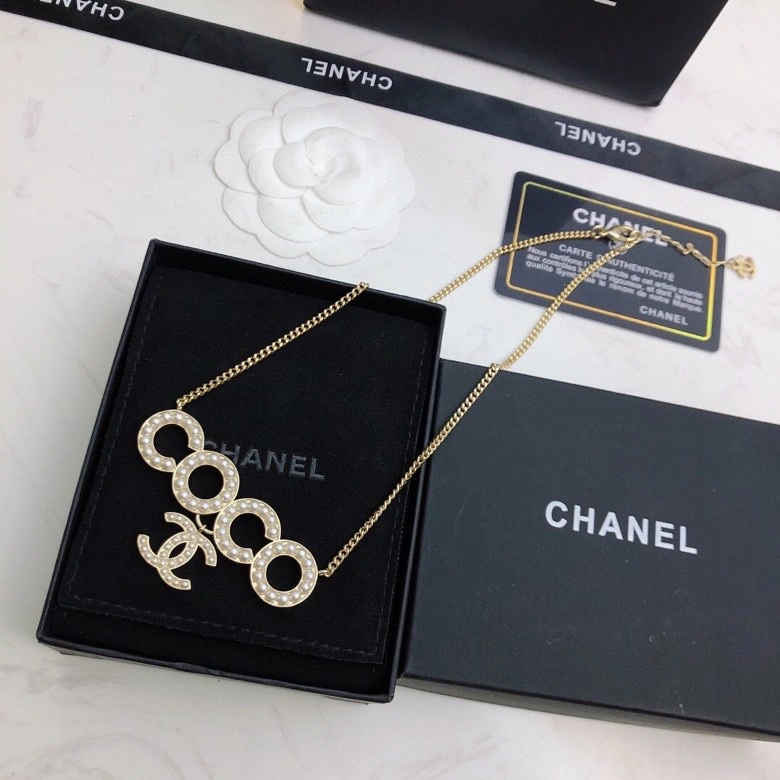 Timeless Chxnxl Brooches 293012