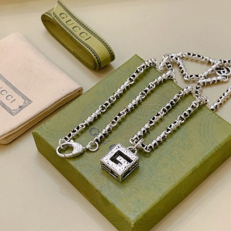 Gxccx Necklaces Affordable 306782