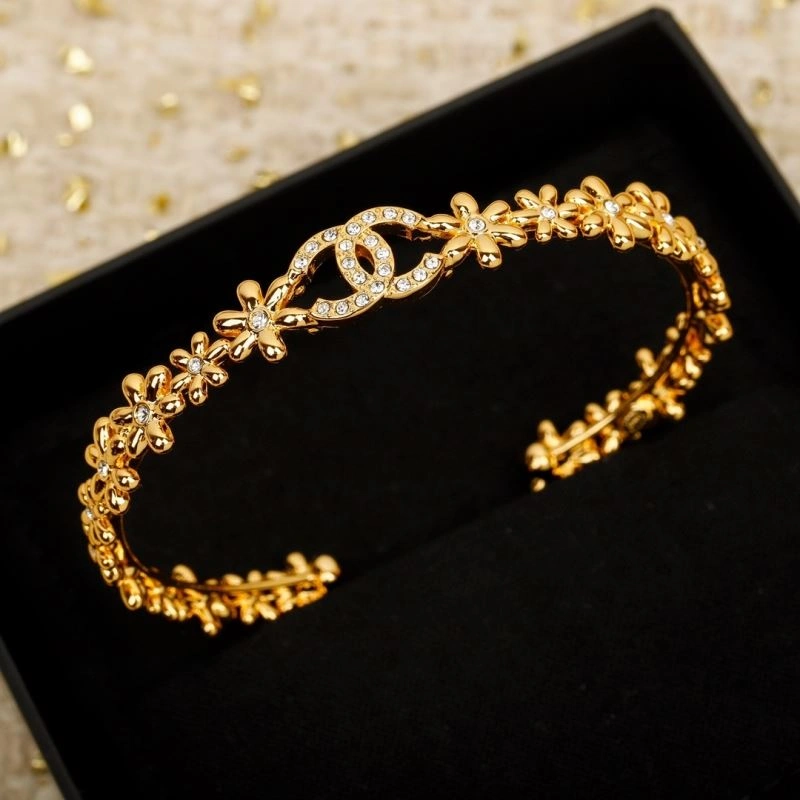 Sleek Chxnxl Bracelets 293132