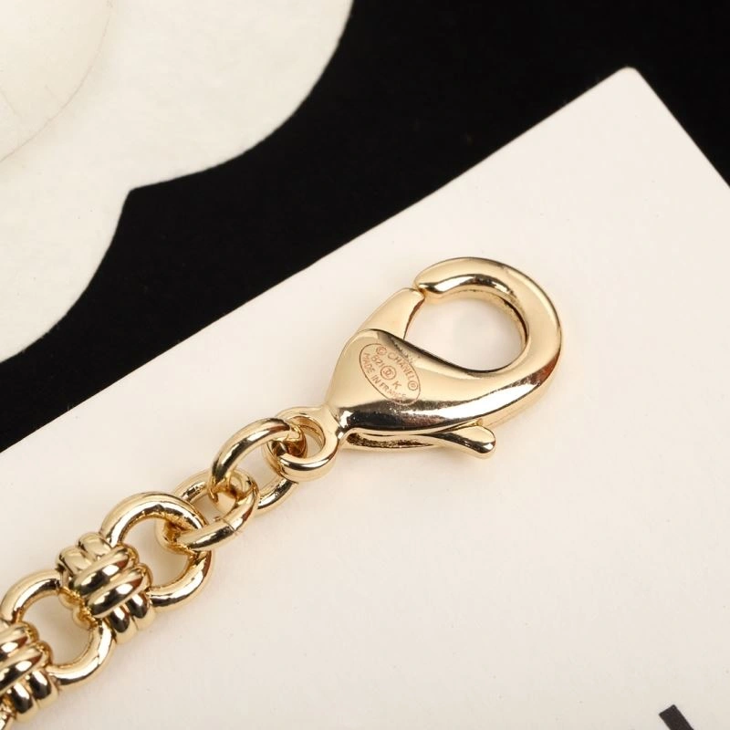 Flexible Chxnxl Brooches 293003