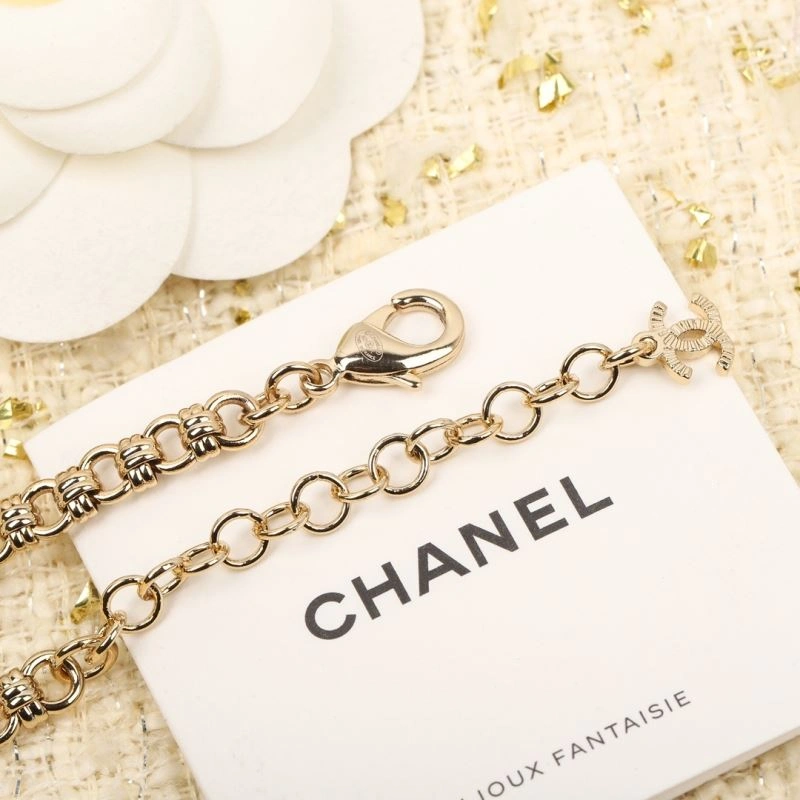 Chxnxl Brooches Sleek 293005