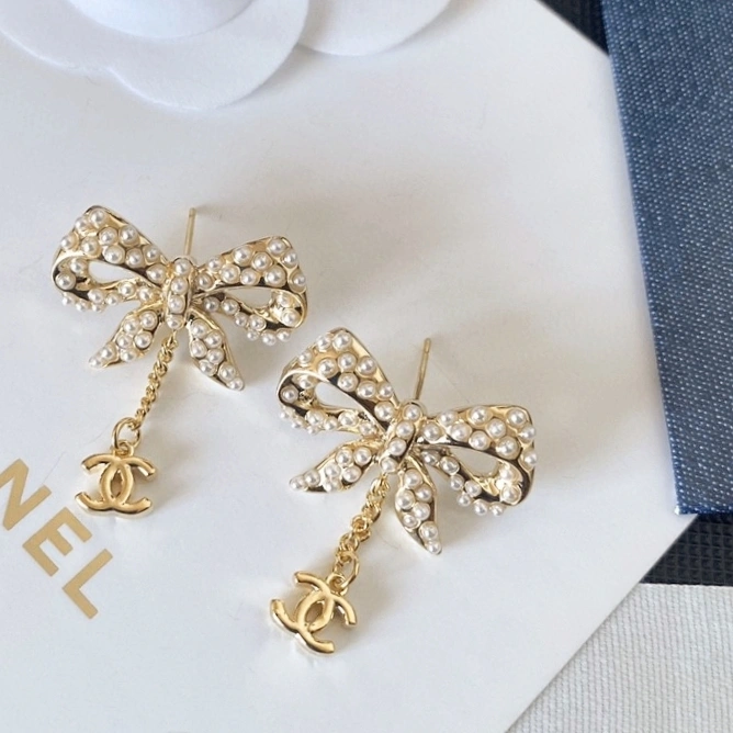 Breathable Chxnxl Earrings 291959